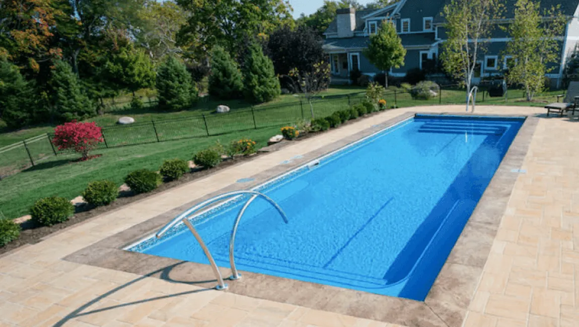 Thursday Pools Spirit in California color